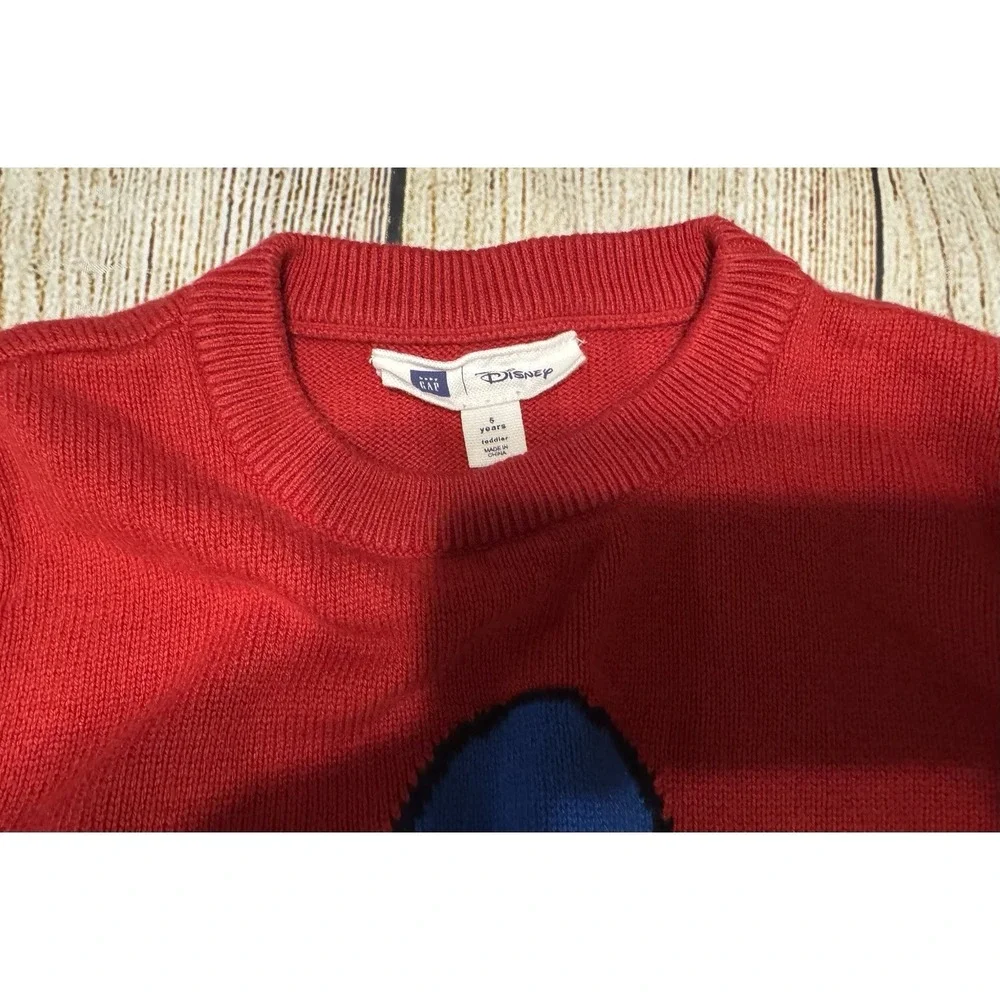 Baby Gap Disney Donald Duck Red Crewneck Sweater Size 5 year Tub13